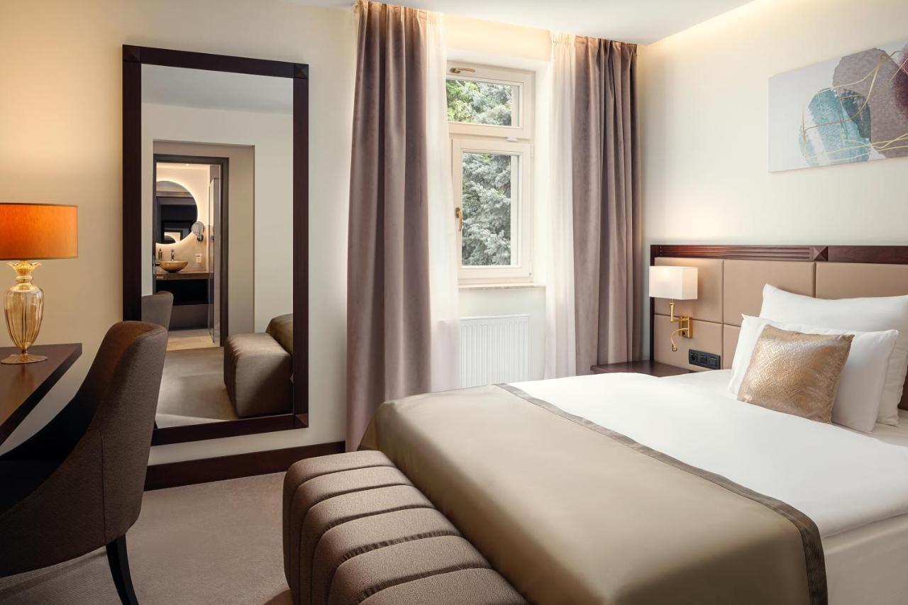 Boutique Hotel Saxonia Karlovy Vary Exterior photo